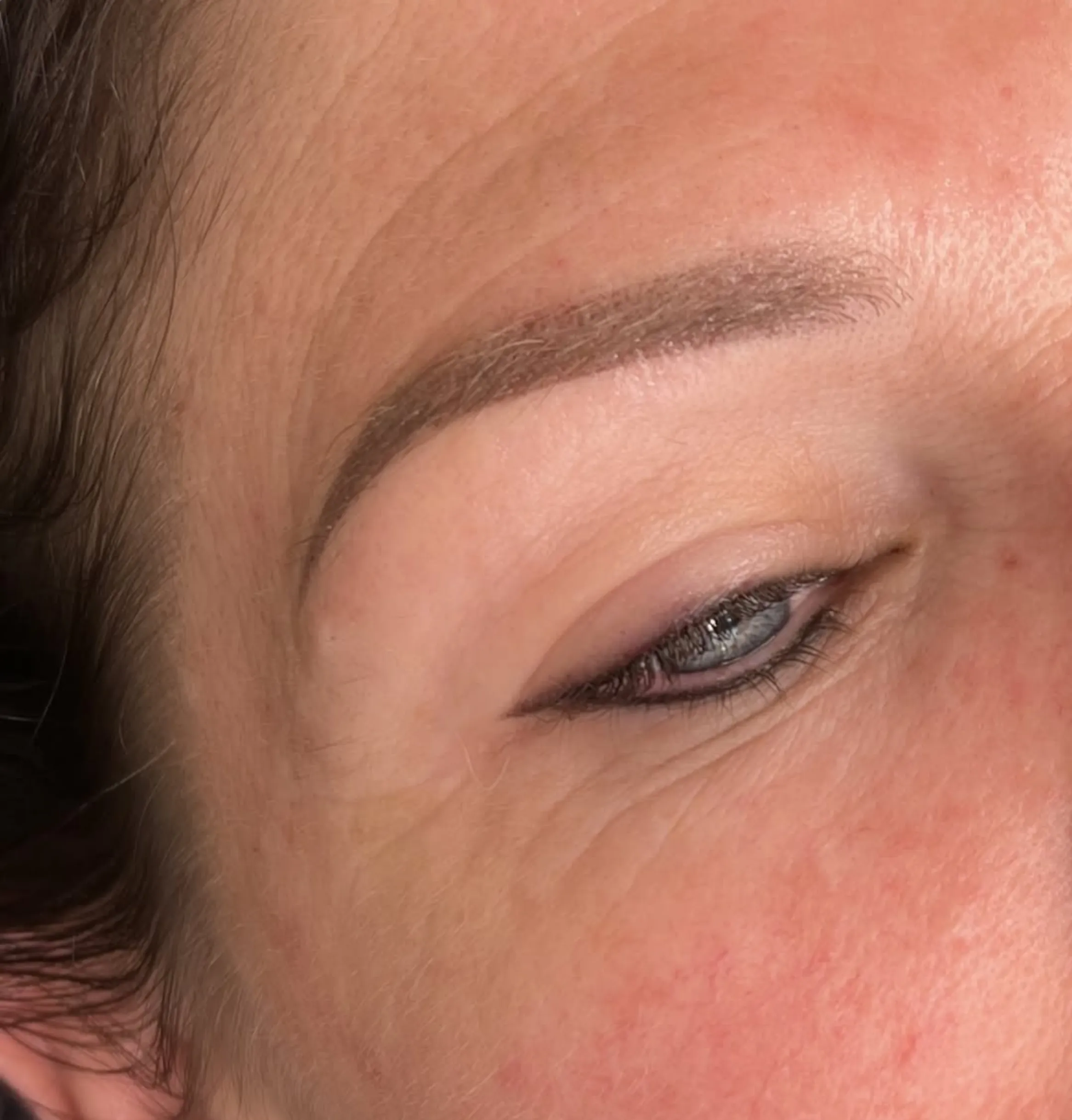 microblading eyeliner